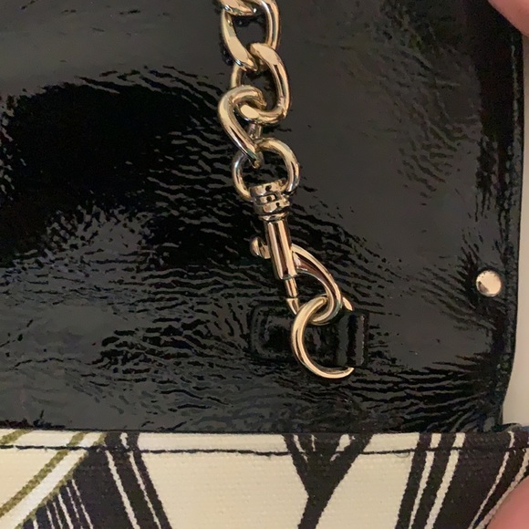 New Elaine Turner clutch with chain strap - Picture 6 of 6